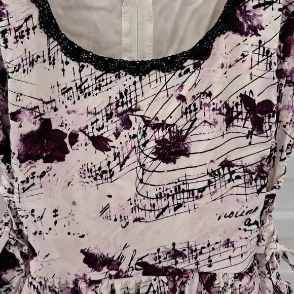 Purple music note and roses dress - Picture 2 of 4